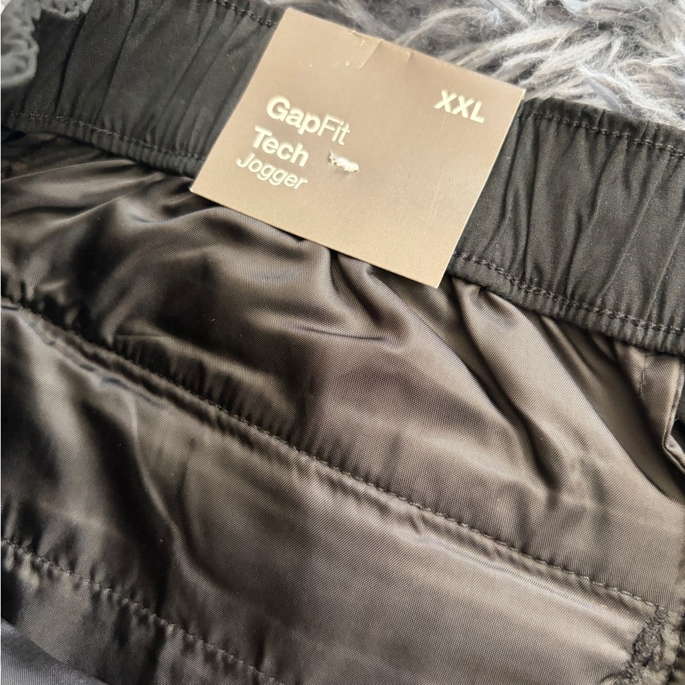 GAP Men's Charcoal Joggers - Picture 4 of 5